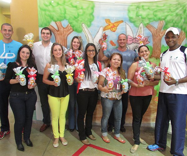 Notícias - Voluntários da Ourofino comemoram a Páscoa com crianças de Ribeirão Preto e Uberaba