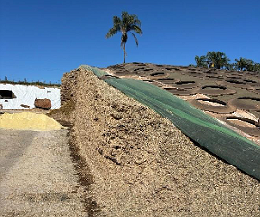 Artigos - Conservação da silagem: importância da barreira de oxigênio